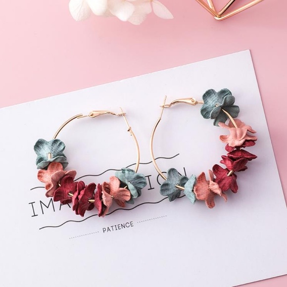Unique Zone Jewelry - ❤️️NEW UNIQUE Flower Hoop Handmade Earrings R1